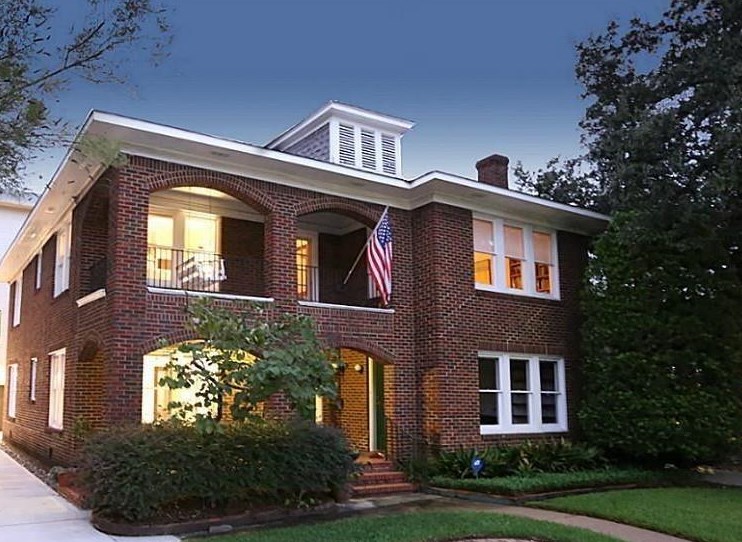 1611 Colquitt St, Houston, TX 77006-5203