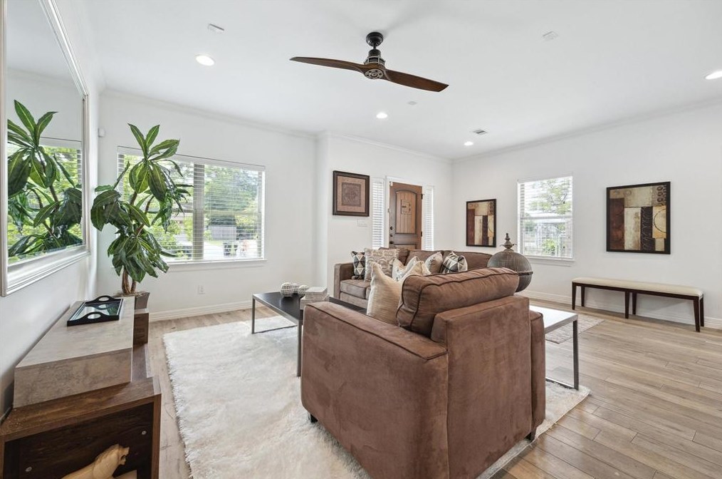 3707 Wheeler St, Houston, TX 77004-5533