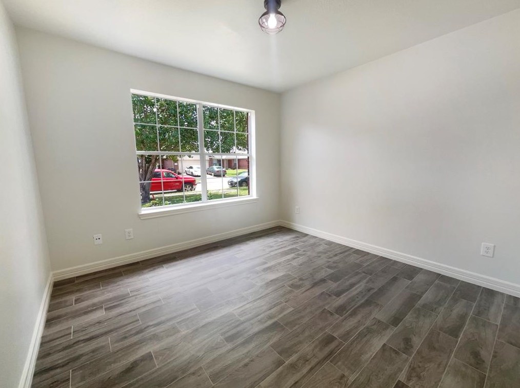 8303 Kingsbridge Meadow Dr, Houston TX  77083-7343 exterior