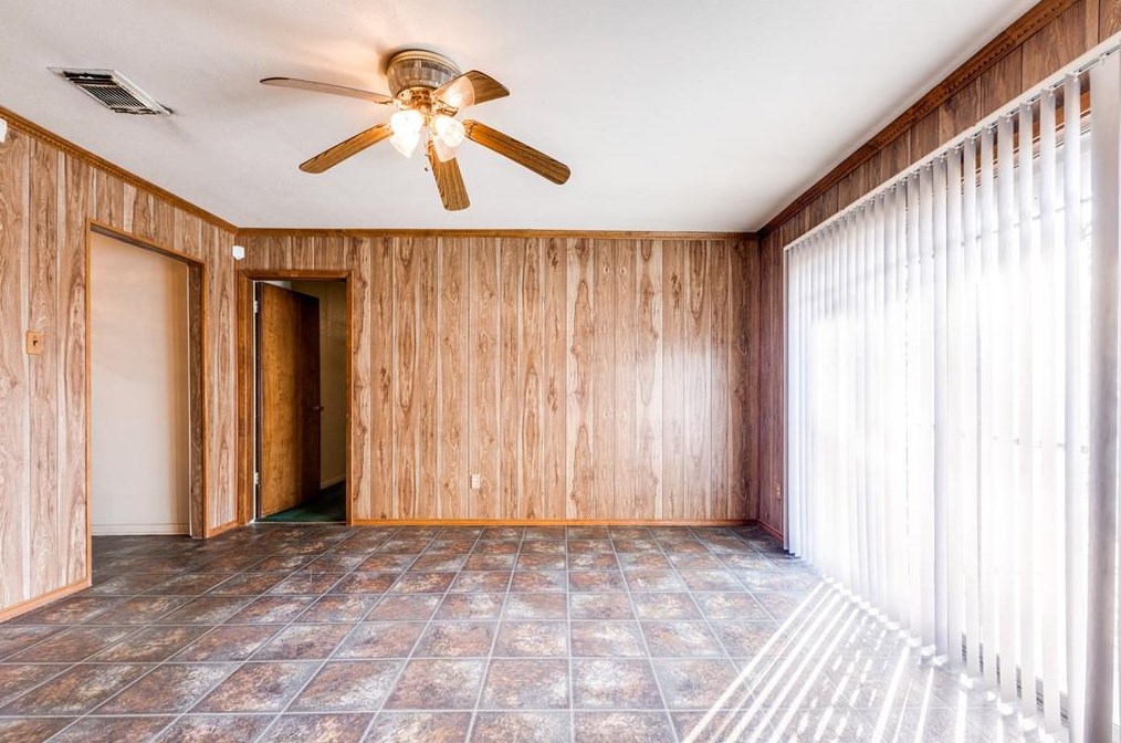 6502 Leedale, Houston TX  77016-2415 exterior
