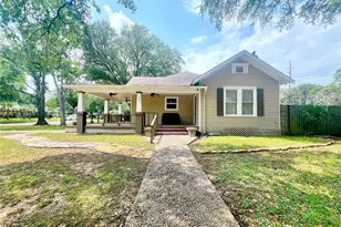 3704 5th St, Brookshire, TX 77423 - Photo 2