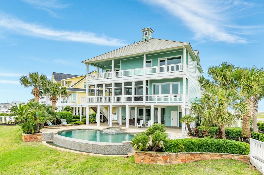 20607 Sunset Bay Dr, Galveston, TX 77554-5115