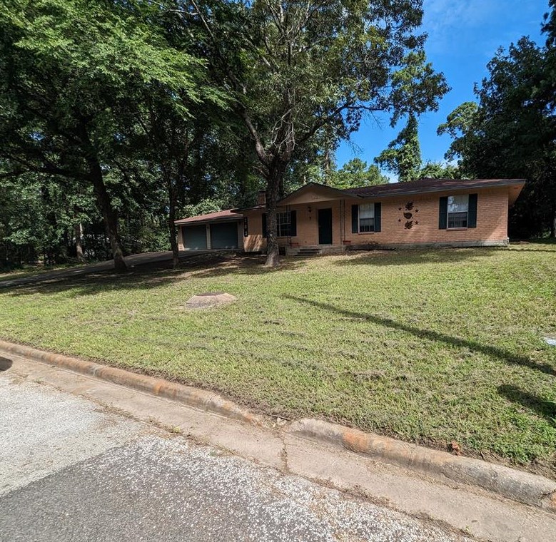 163 Westwood Dr E, Chita, TX 75862
