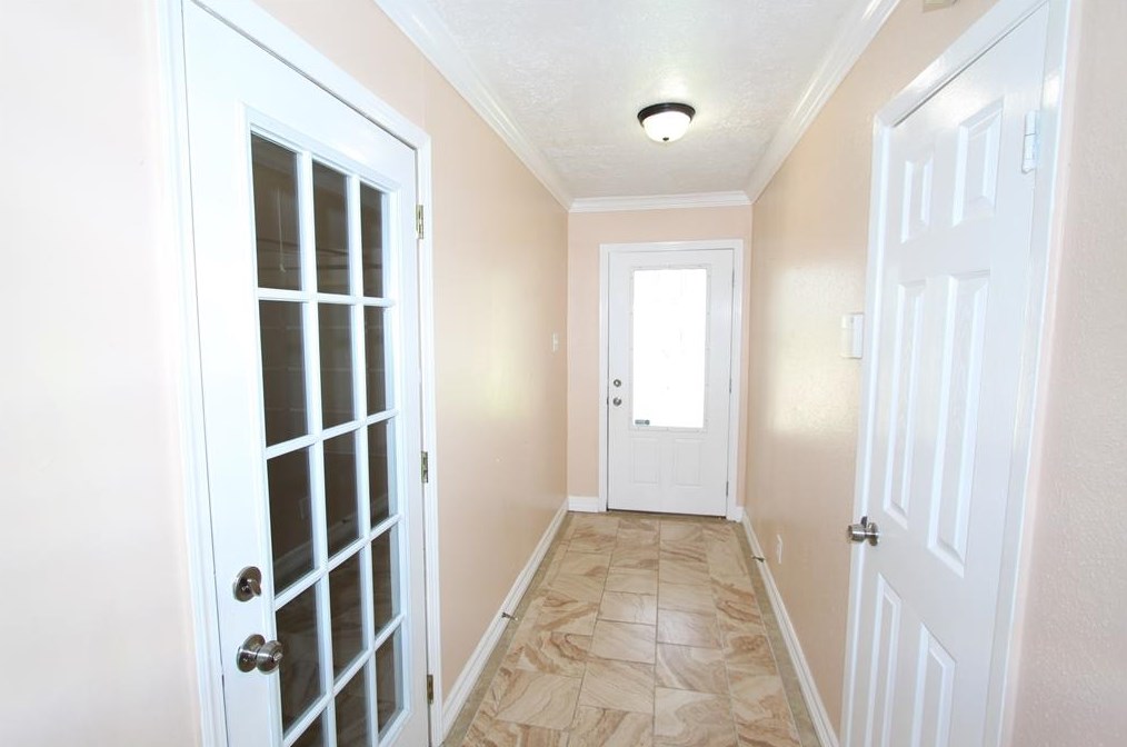 13819 Towne Way Dr, Sugar Land, TX 77498