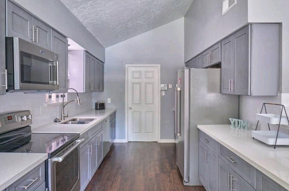 5115 Prairie Creek Dr, Houston TX  77084-3071 exterior