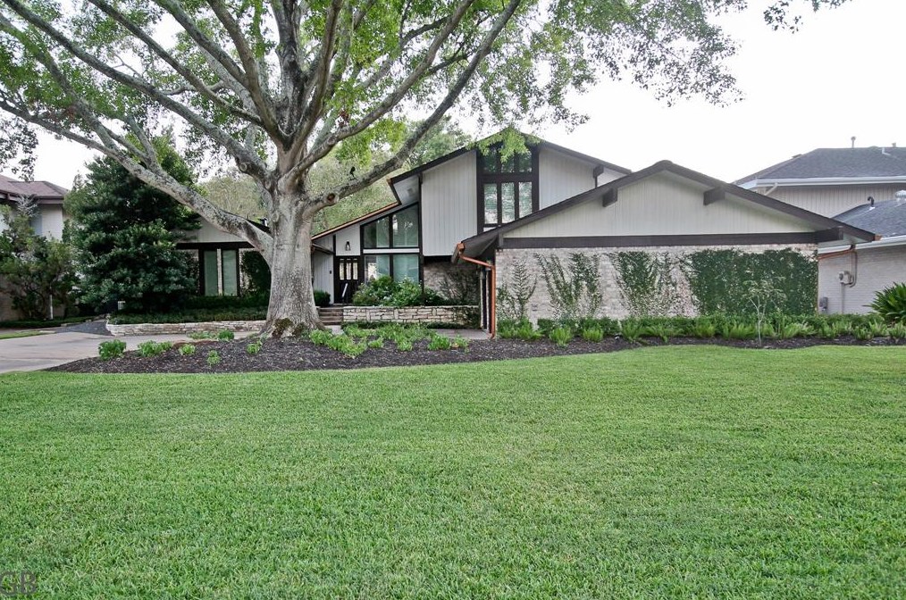 3006 Fairway Dr, Sugar Land, TX 77478-4025