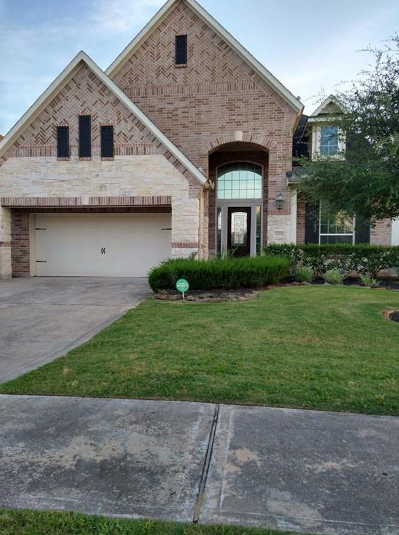 6718 Miller Shadow Ln, Sugar Land, TX 77479
