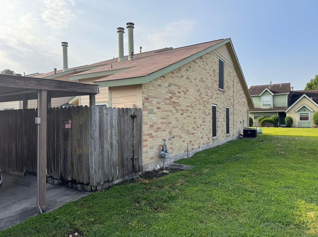 2071 Country Village Blvd #c, Humble, TX 77338