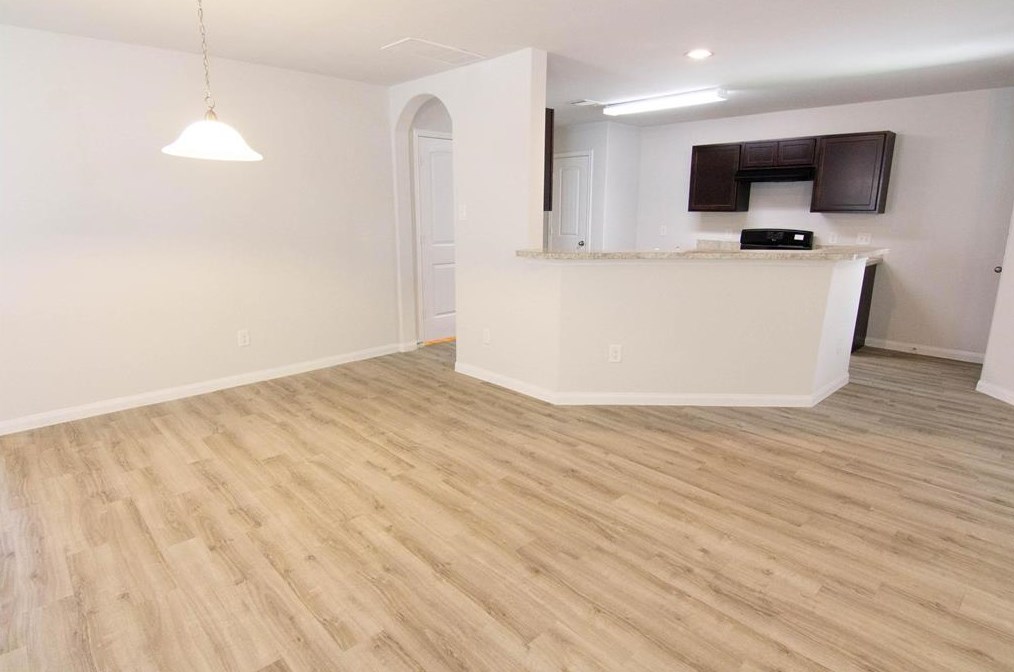 5411 Latta Plantation Dr, Katy TX  77449 exterior