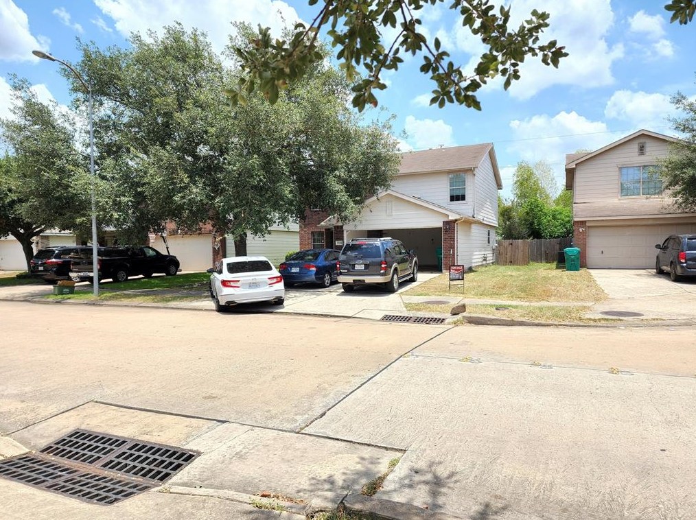 15110 Western Skies Dr, Houston, TX 77086-1111