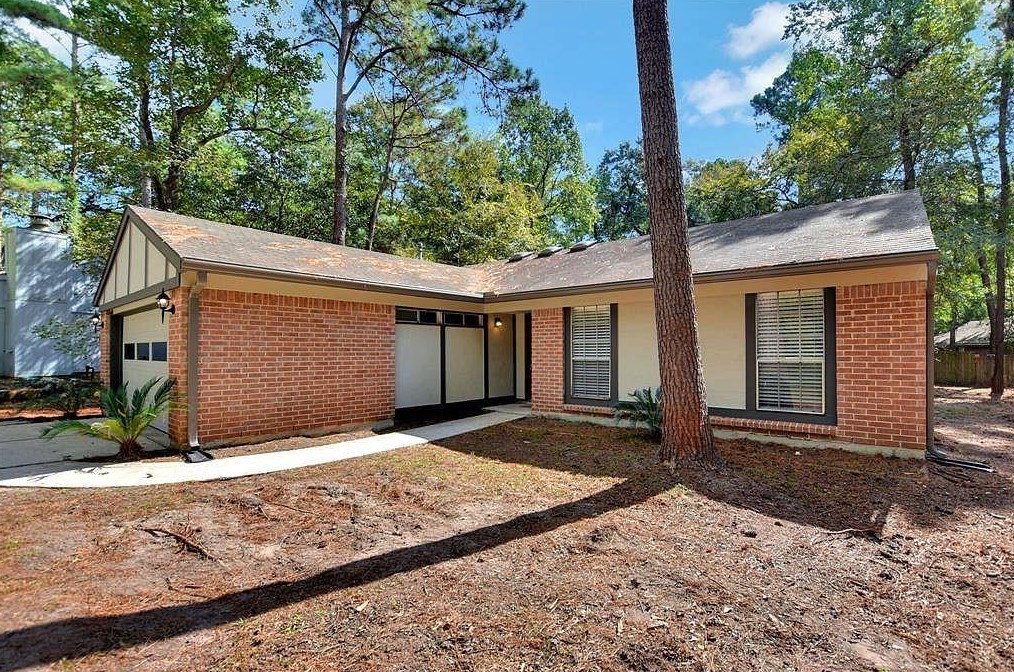 34 Circlewood Gln, Spring TX  77381-2604 exterior