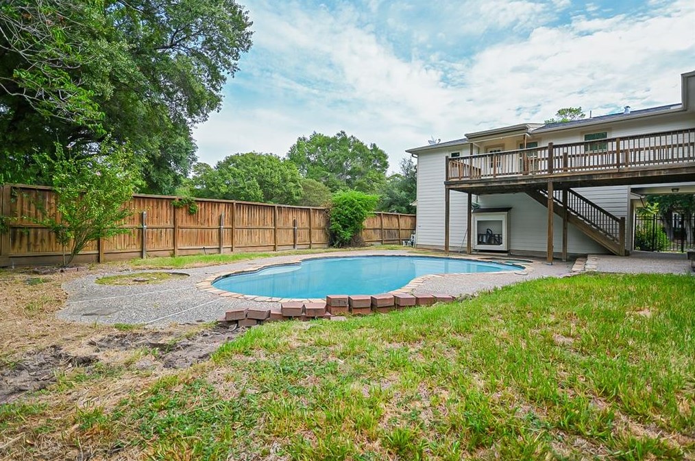 10602 Laneview Dr, Houston TX  77070-2938 exterior