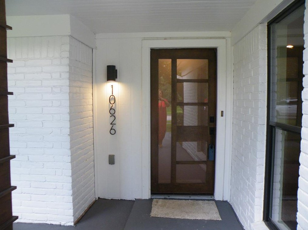 10626 Chimney Rock Rd, Houston, TX 77096