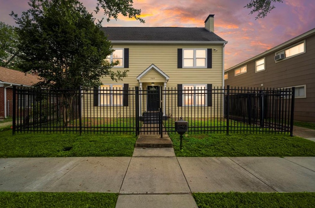 3109 Arbor St, Houston TX  77004-6183 exterior
