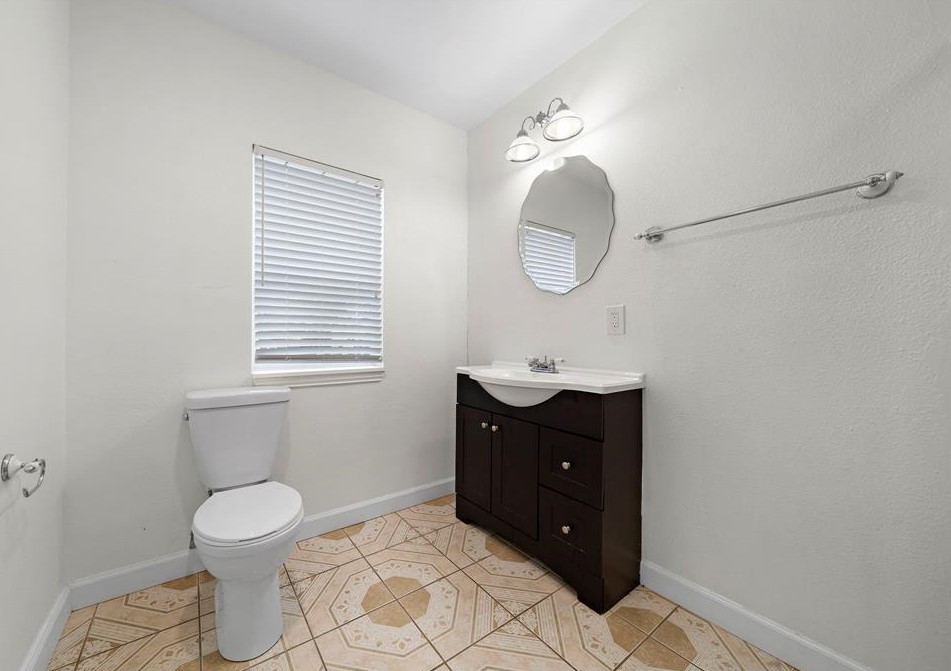 3109 Arbor St, Houston TX  77004-6183 exterior