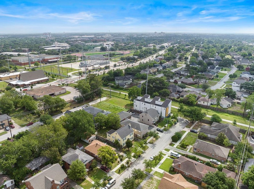 3109 Arbor St, Houston TX  77004-6183 exterior