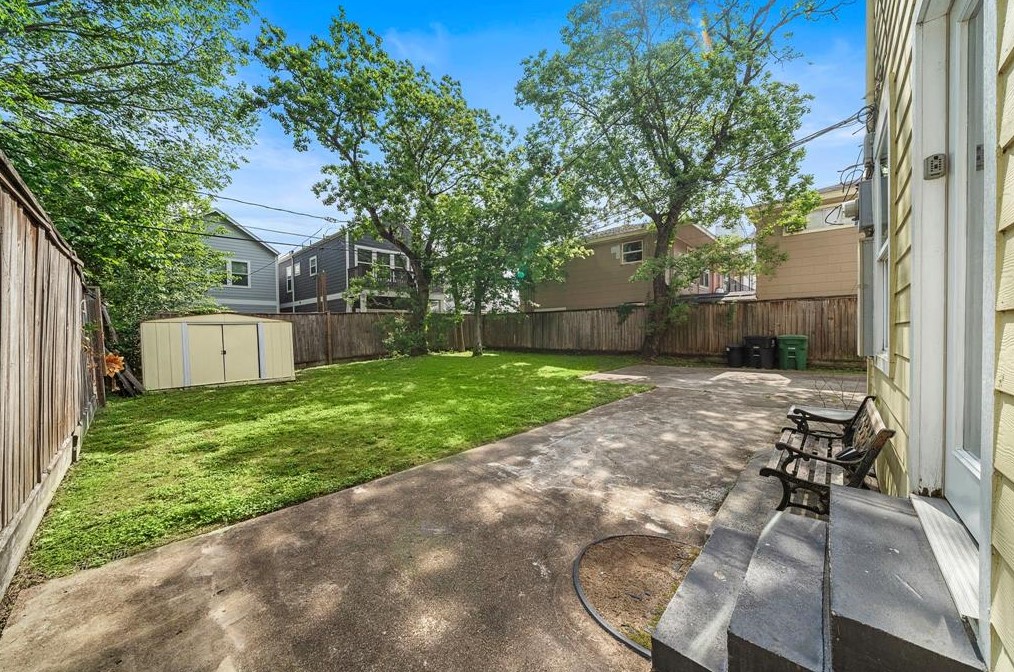 3109 Arbor St, Houston TX  77004-6183 exterior