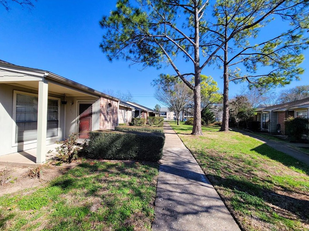 8801 Hammerly Blvd Apt 501, Houston, TX 77080