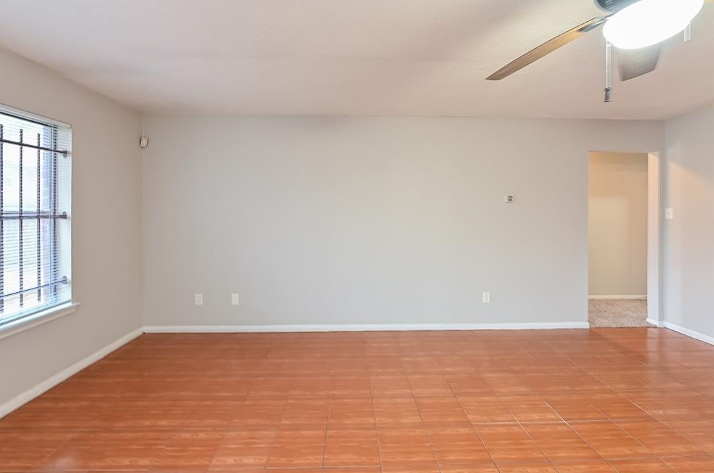12815 Rockford Dr, Houston TX  77048-4163 exterior