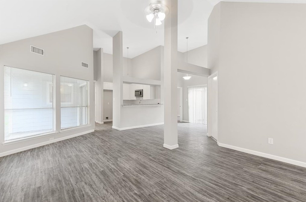 7414 Fountaincrest Dr, Houston, TX 77041-1837