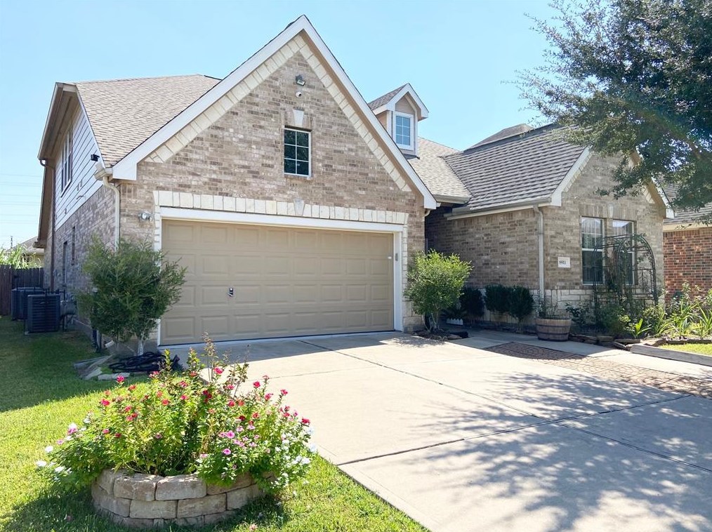 8911 Cedar Mound Ln, Houston, TX 77083