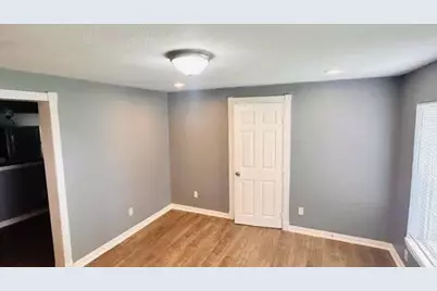 7110 Stewart Street, Hitchcock, TX 77563 - Photo 10