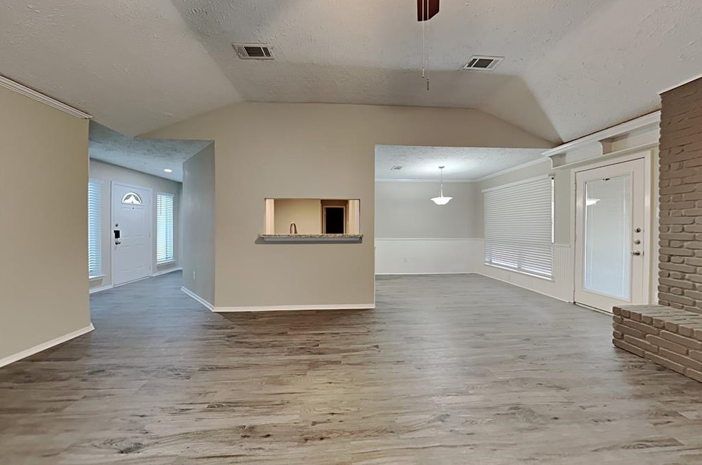 4718 Lost Lake Ln, Spring TX  77388-3837 exterior
