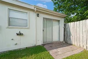 13207 Robinglen Dr, Houston, TX 77083 - Photo 48