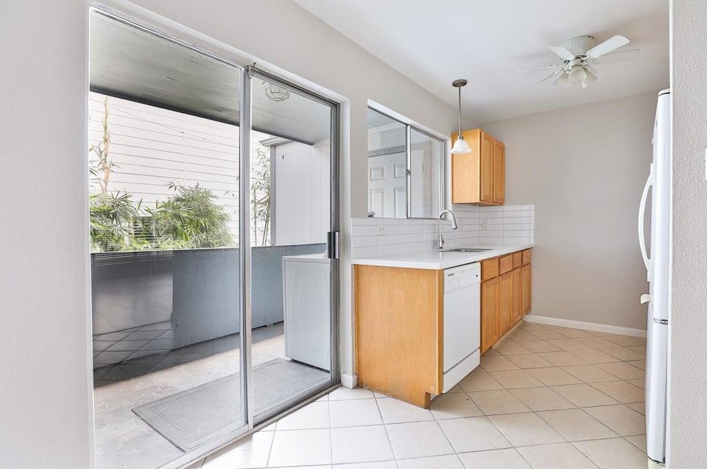 4450 Sherwood Ln #16, Houston, TX 77092
