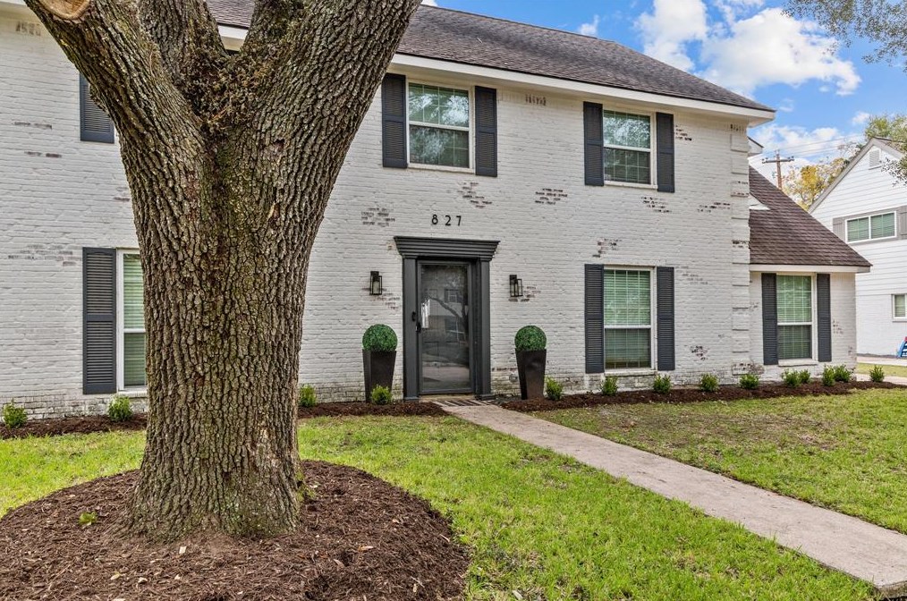 827 Thicket Ln, Houston, TX 77079