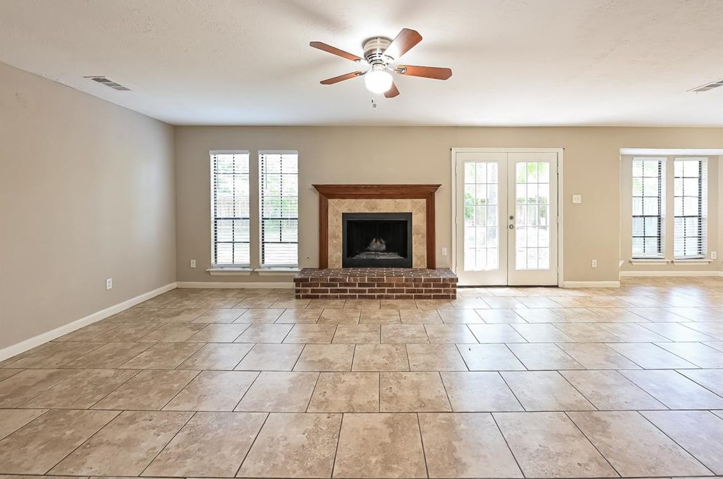 1410 Mayweather Ln, Richmond, TX 77406