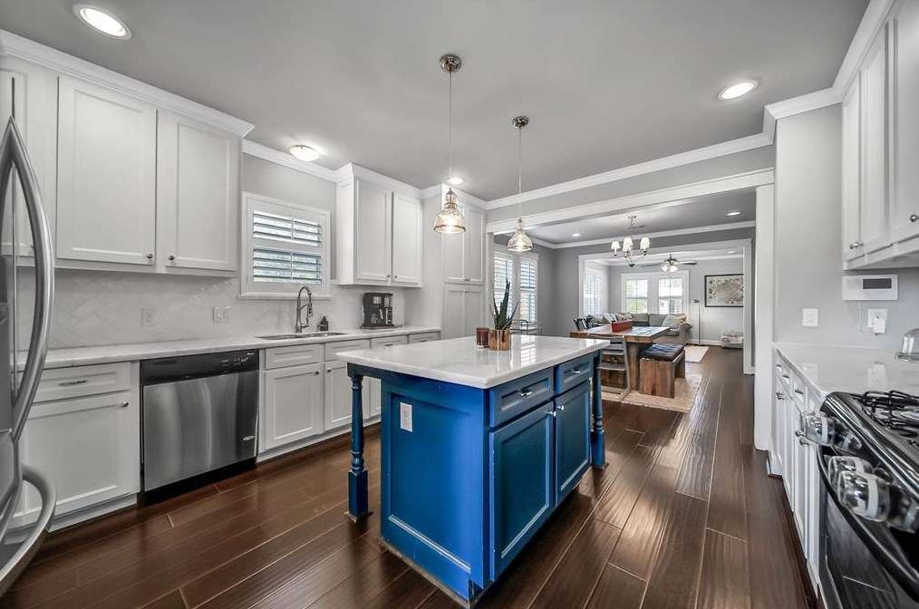 1311 Walton, Houston TX  77009-3037 exterior