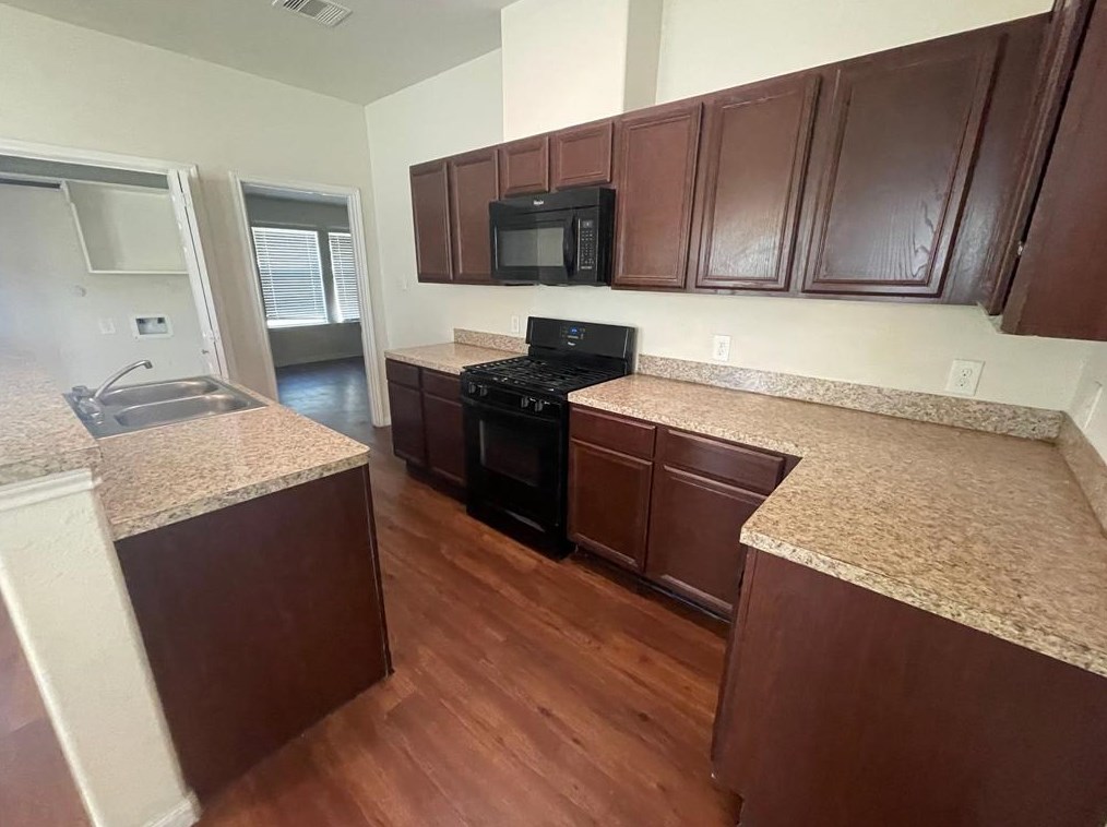 22258 Queenbury Hl Dr, Houston TX  77073-5685 exterior