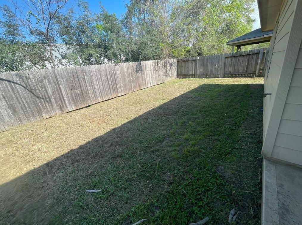 22258 Queenbury Hl Dr, Houston TX  77073-5685 exterior