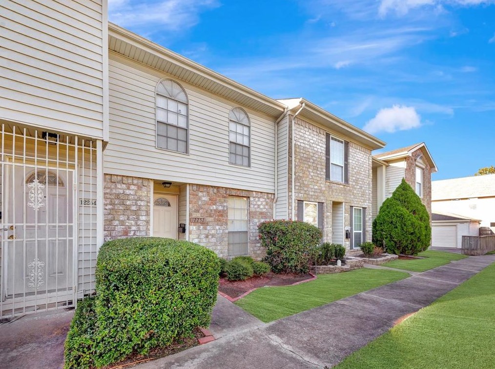 12252 Beamer Rd, Houston, TX 77089-4652