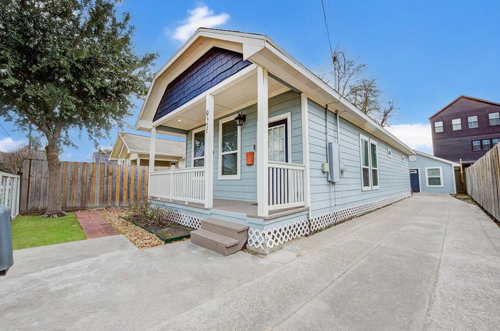 921 Kern St, Houston TX  77009-2919 exterior