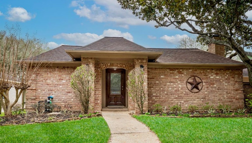 3922 Creek Club Dr, Missouri City TX  77459-4110 exterior