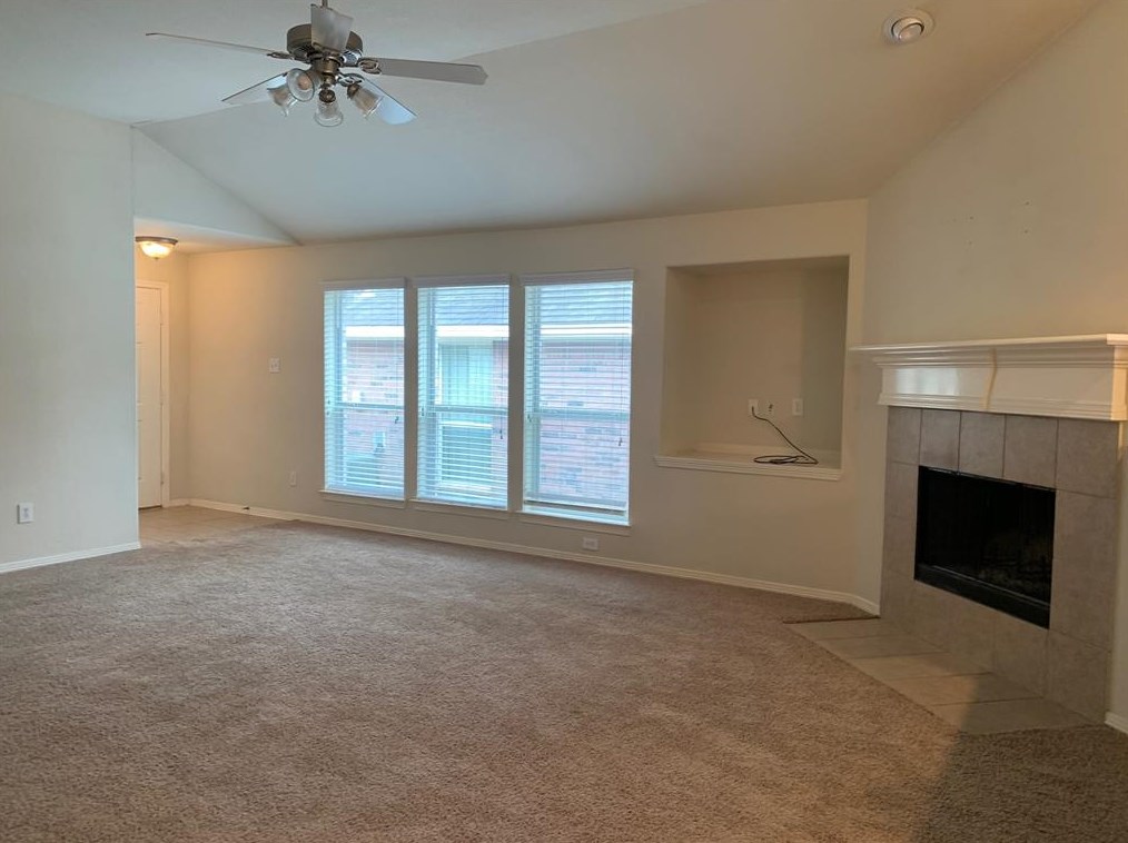 2206 Perkins Crossing Dr, Conroe, TX 77304
