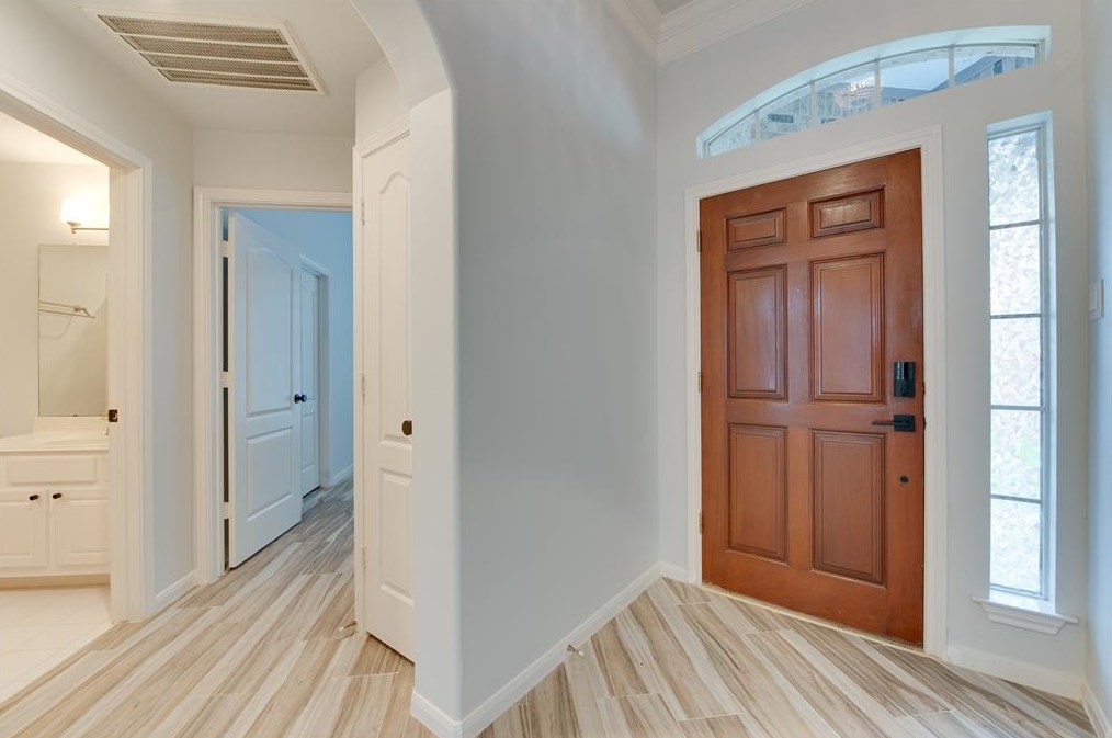 3411 Shadowchase Dr, Houston, TX 77082