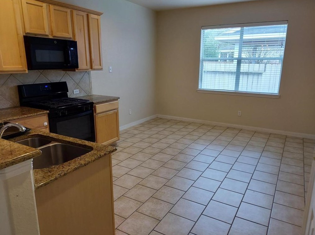 8718 Preston Field Ln, Houston TX  77095-4686 exterior