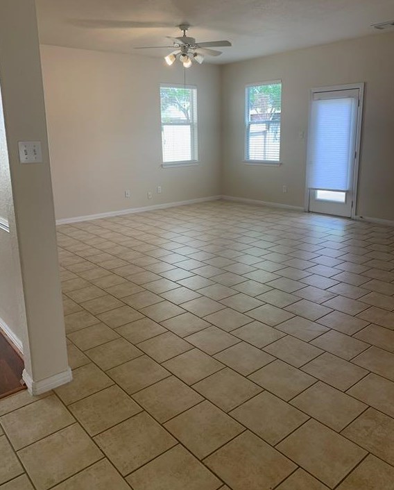 8718 Preston Field Ln, Houston, TX 77095
