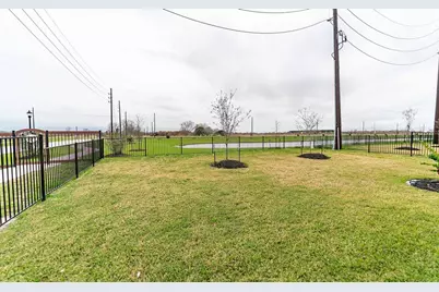 10819 Amador Peak Drive, Rosharon, TX 77583 - Photo 18
