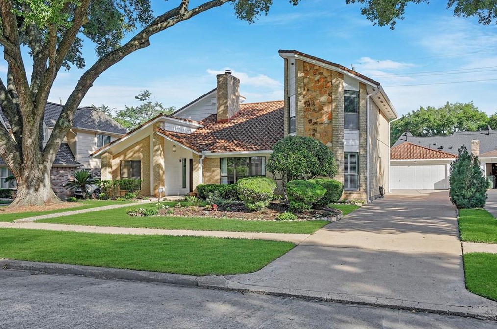 1755 Carriage Way, Sugar Land, TX 77478-4209