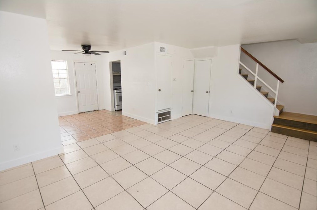 7882 Locksley Rd, Houston, TX 77078-2111