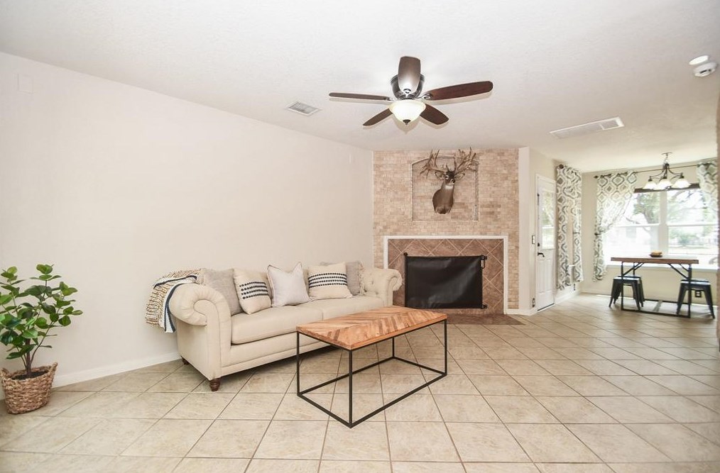 17611 Summit Canyon Dr, Houston TX  77095-6952 exterior