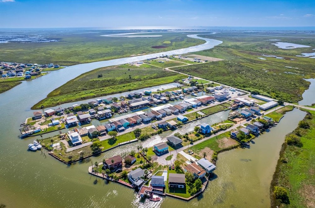 220 Marine Way, Jones Creek, TX 77541-2900