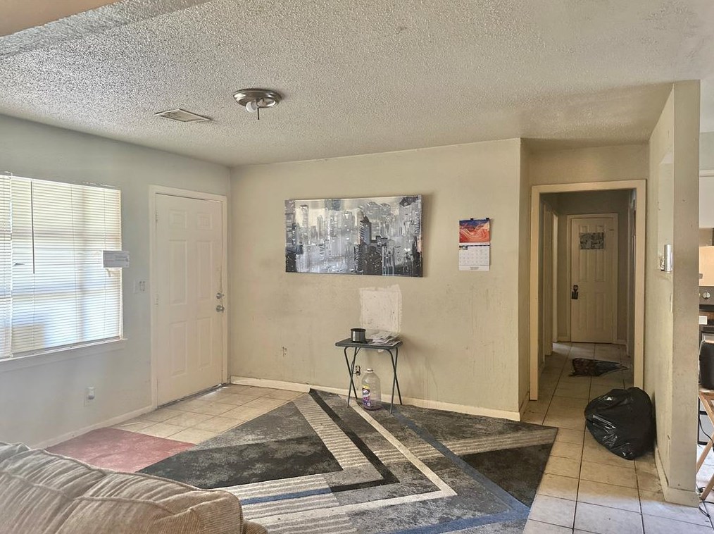 9318 Sierra Dr, Houston, TX 77051-3141