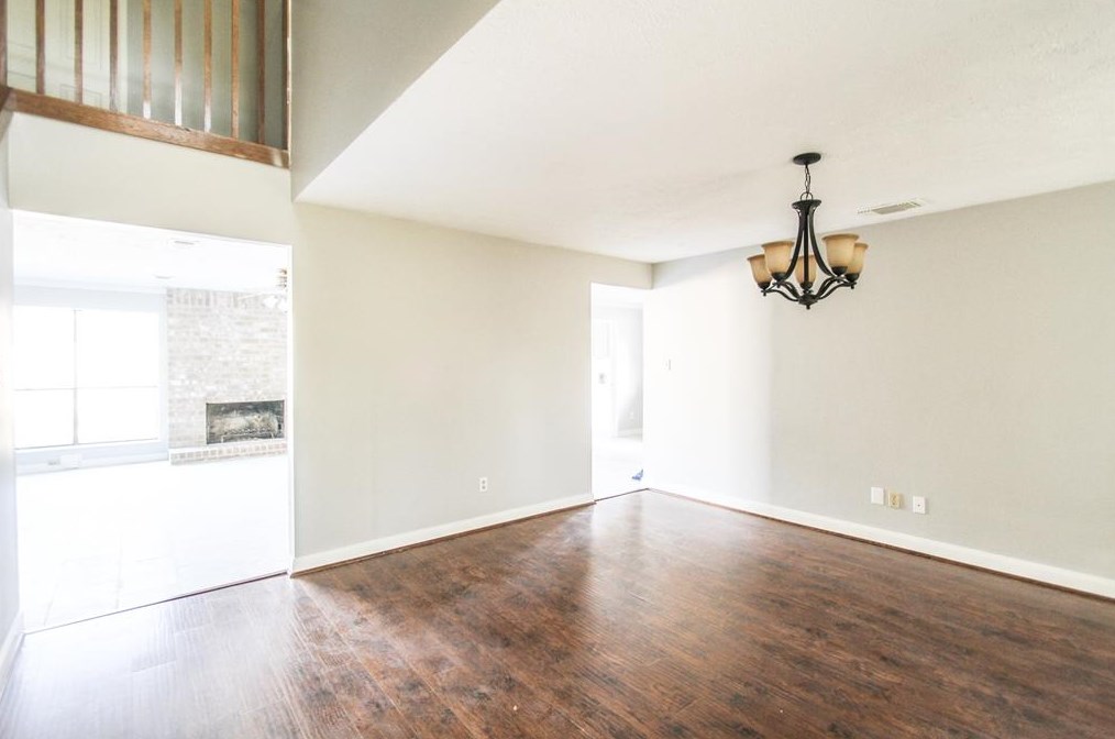 2919 Edgewood Dr, Sugar Land, TX 77479