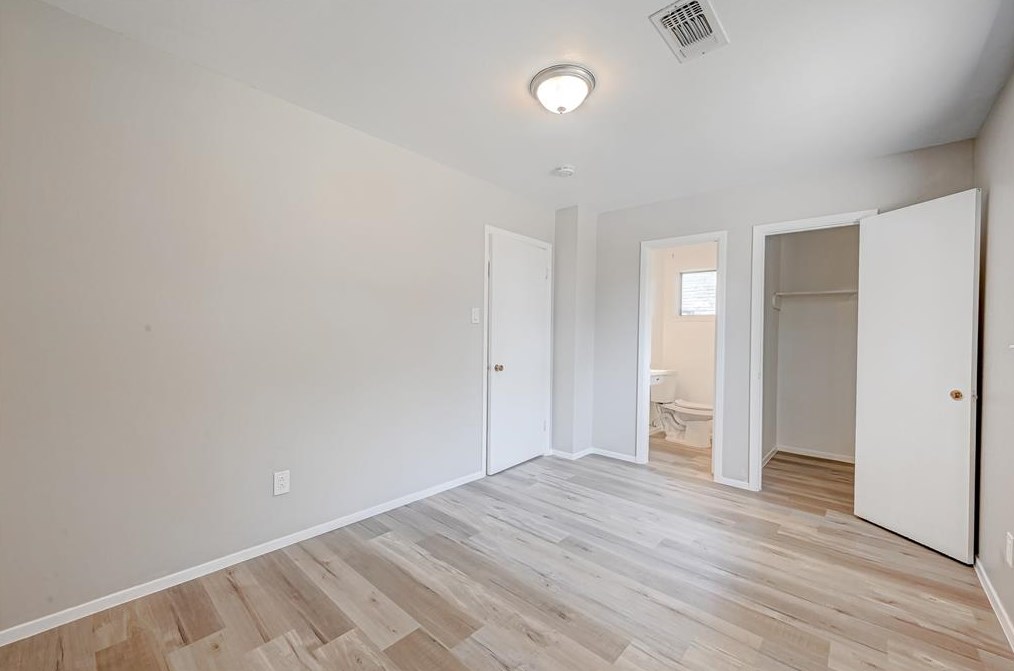 5609 Arthington St, Houston TX  77053-3007 exterior