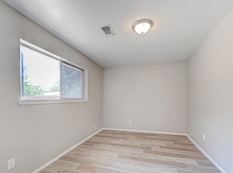 5609 Arthington St, Houston TX  77053-3007 exterior